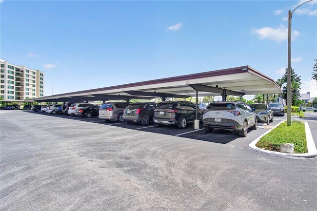Building Photo - 736 Island Way
