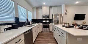 KITCHEN - 4704 Haltom Rd