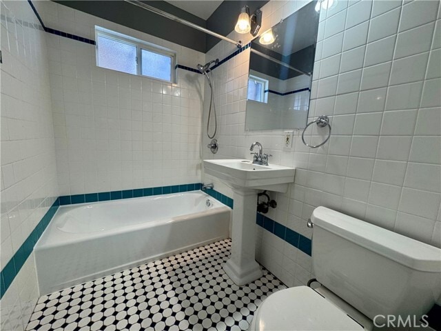 Building Photo - 6163 Briercrest Ave