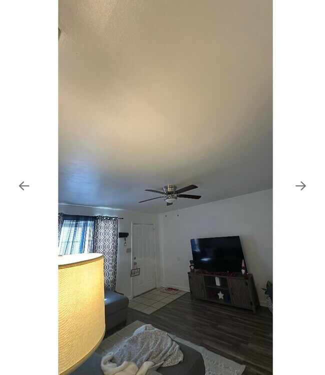 Building Photo - 2555 Chateau Ln