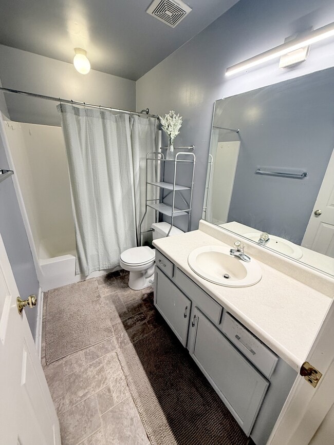 Building Photo - 2812 Providence Creek Rd