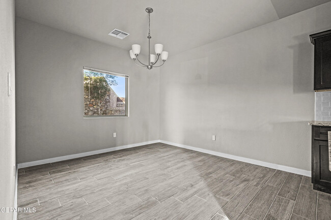Building Photo - 6929 Black Mesquite Dr