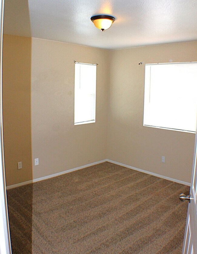Building Photo - Moreno Valley Ranch, Spacious 4 Bedroom