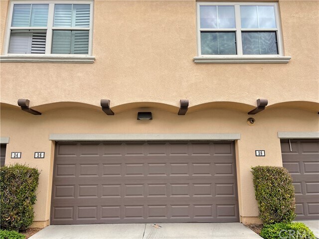 Building Photo - 36 Calypso