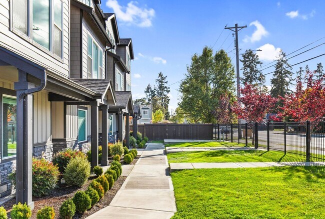 Building Photo - Rainier View Court Townhomes