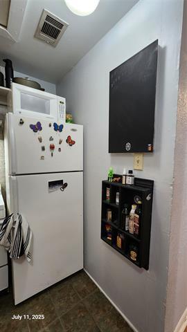 Building Photo - 1015 S Welch St