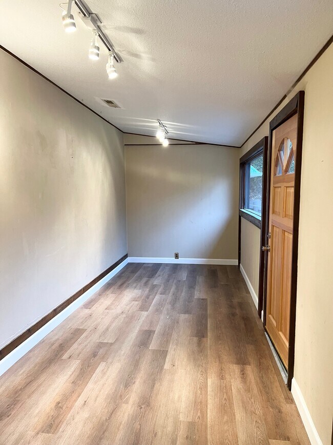 Building Photo - 808 Boylston St