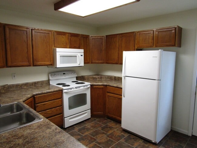 Building Photo - 1619-1621-1621 Juniper Dr