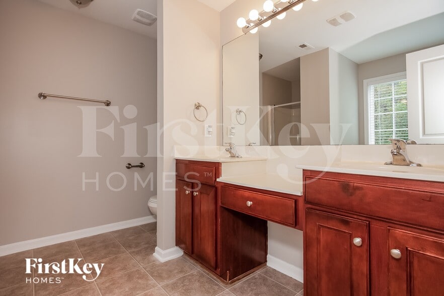 Building Photo - 7523 Coastal Way