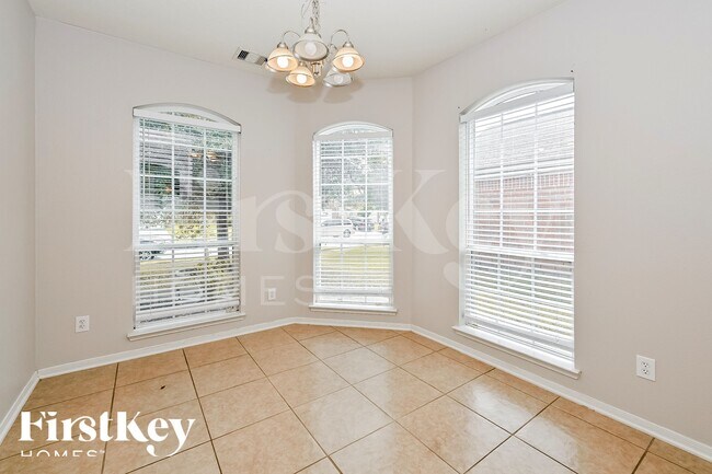 Building Photo - 4207 Old Arbor Way