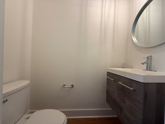 Building Photo - 3-Bedroom Home with Flex Room, Pool Access, and Stainless Steel Appliances Near Downtown Cookeville