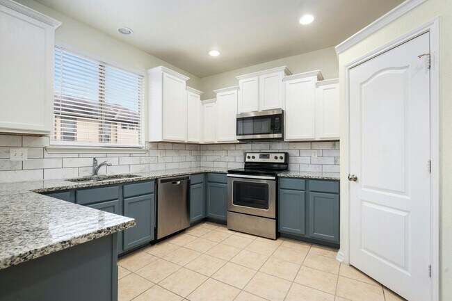 Building Photo - 1210 Tweed Willow