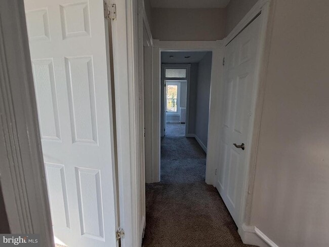 Building Photo - 108 S Clifton Ave