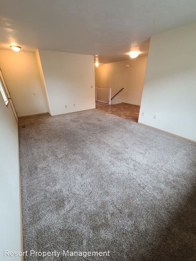 Building Photo - 3 br, 2 bath House - 2337 N. 13th St