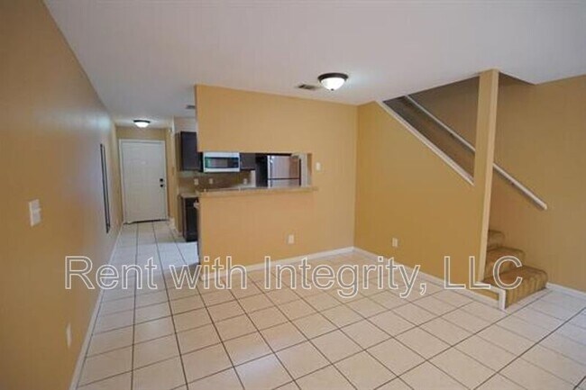 Building Photo - 2186 Timberwood Cir N