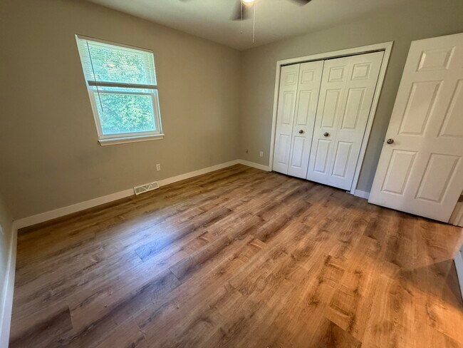Building Photo - 3602 Hermitage Rd