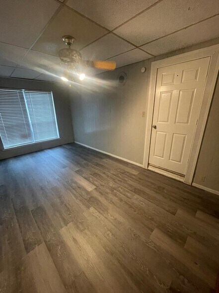 Building Photo - 3817 Titan Trl