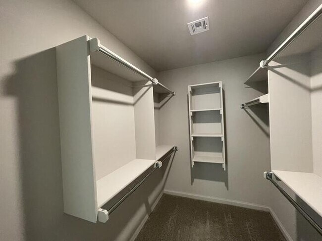 Building Photo - 1105 Osprey Dr