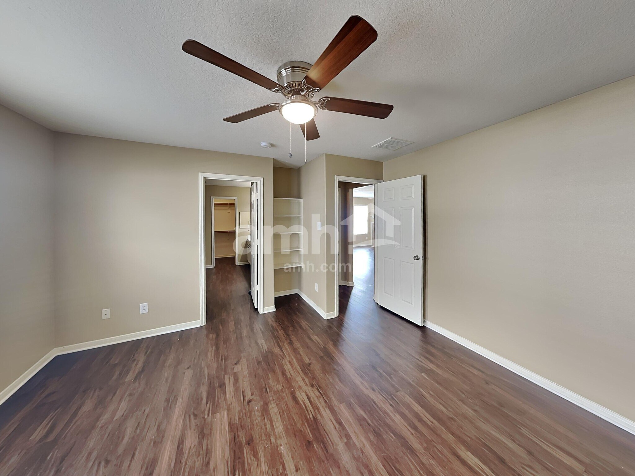 Building Photo - 16727 Foursquare Dr