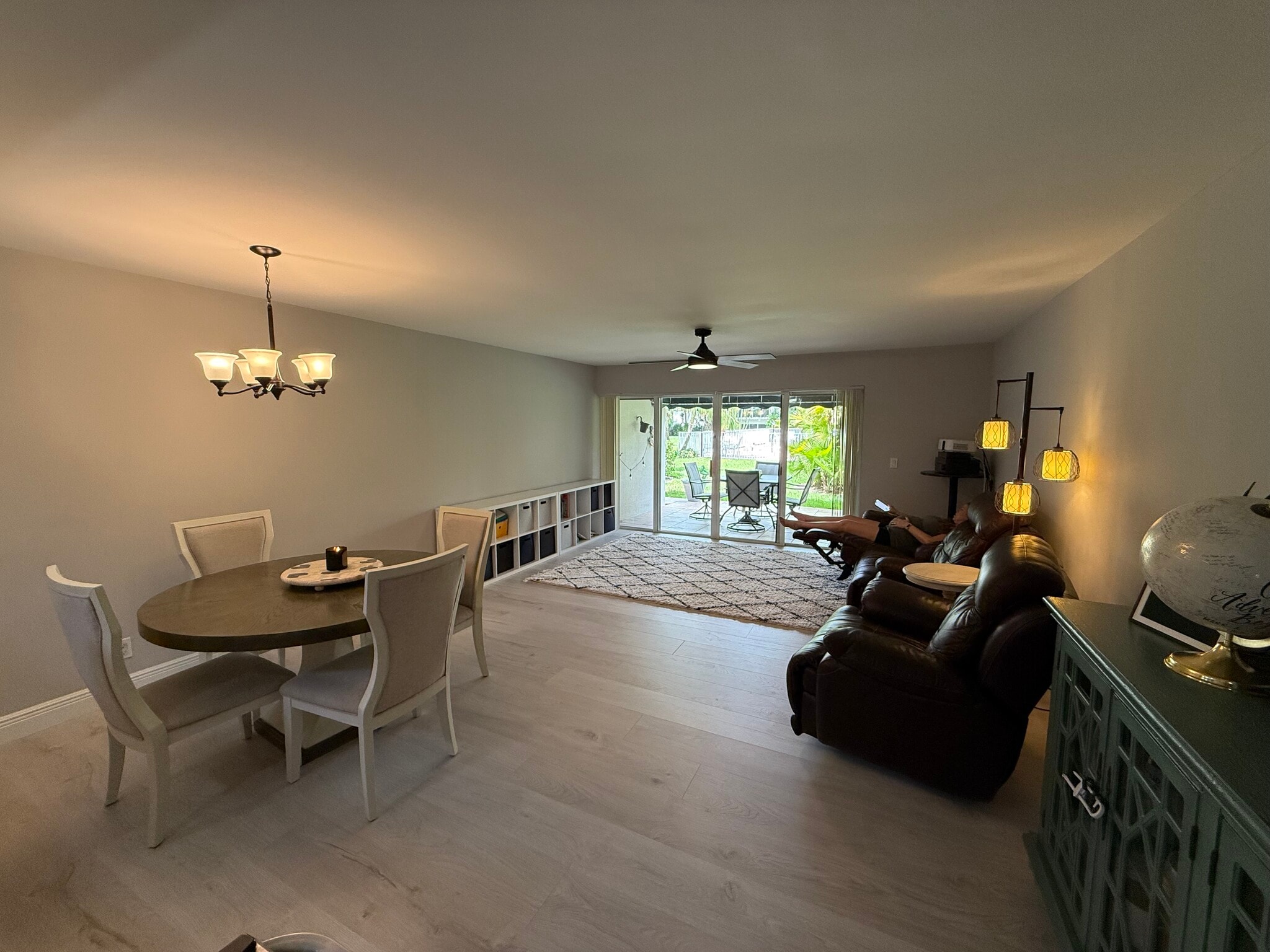 Dining room & living room - 386 Golfview Rd