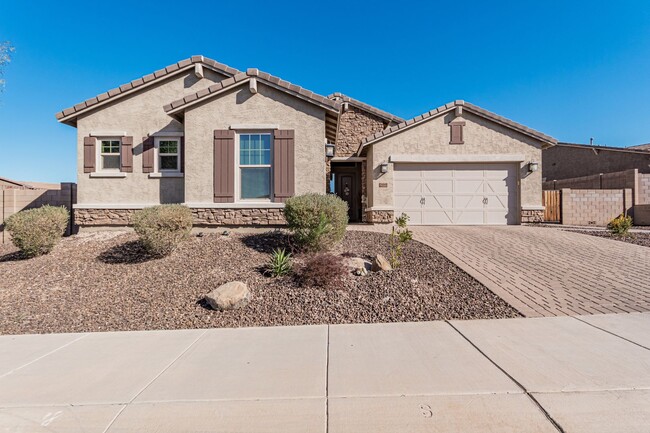 Primary Photo - Your dream entertainer's home is here!