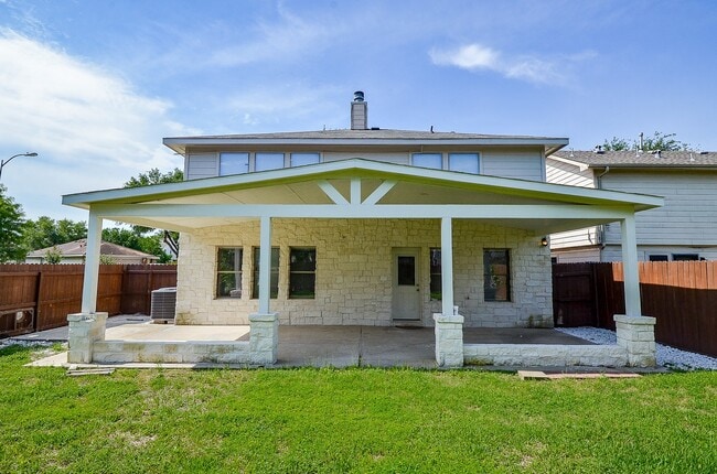 Building Photo - 13410 Cricklewood Creek Ln