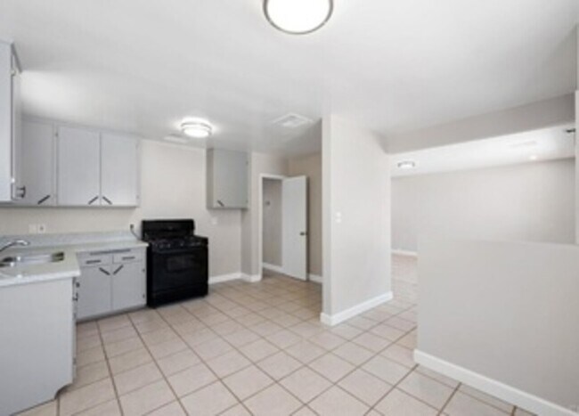 Building Photo - 6945 SARANAC (BACK)