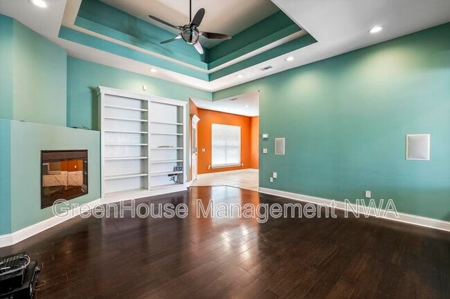 Building Photo - 11758 E Creek Ln