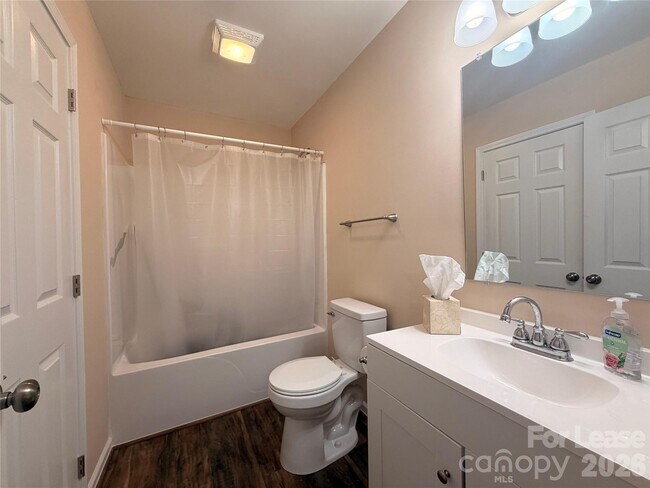 Building Photo - 67 Travora Cir