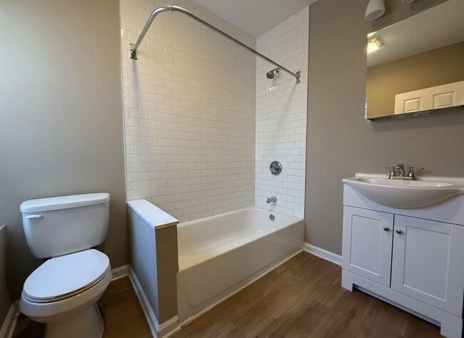 Building Photo - 978 N 45th St