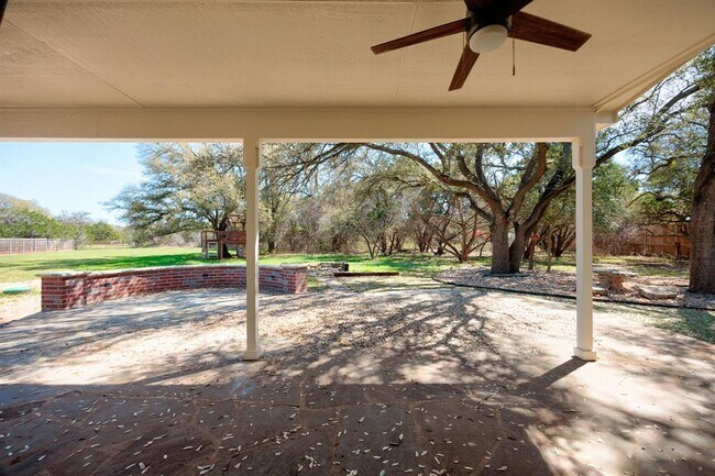 Building Photo - 141 Comanche Trail