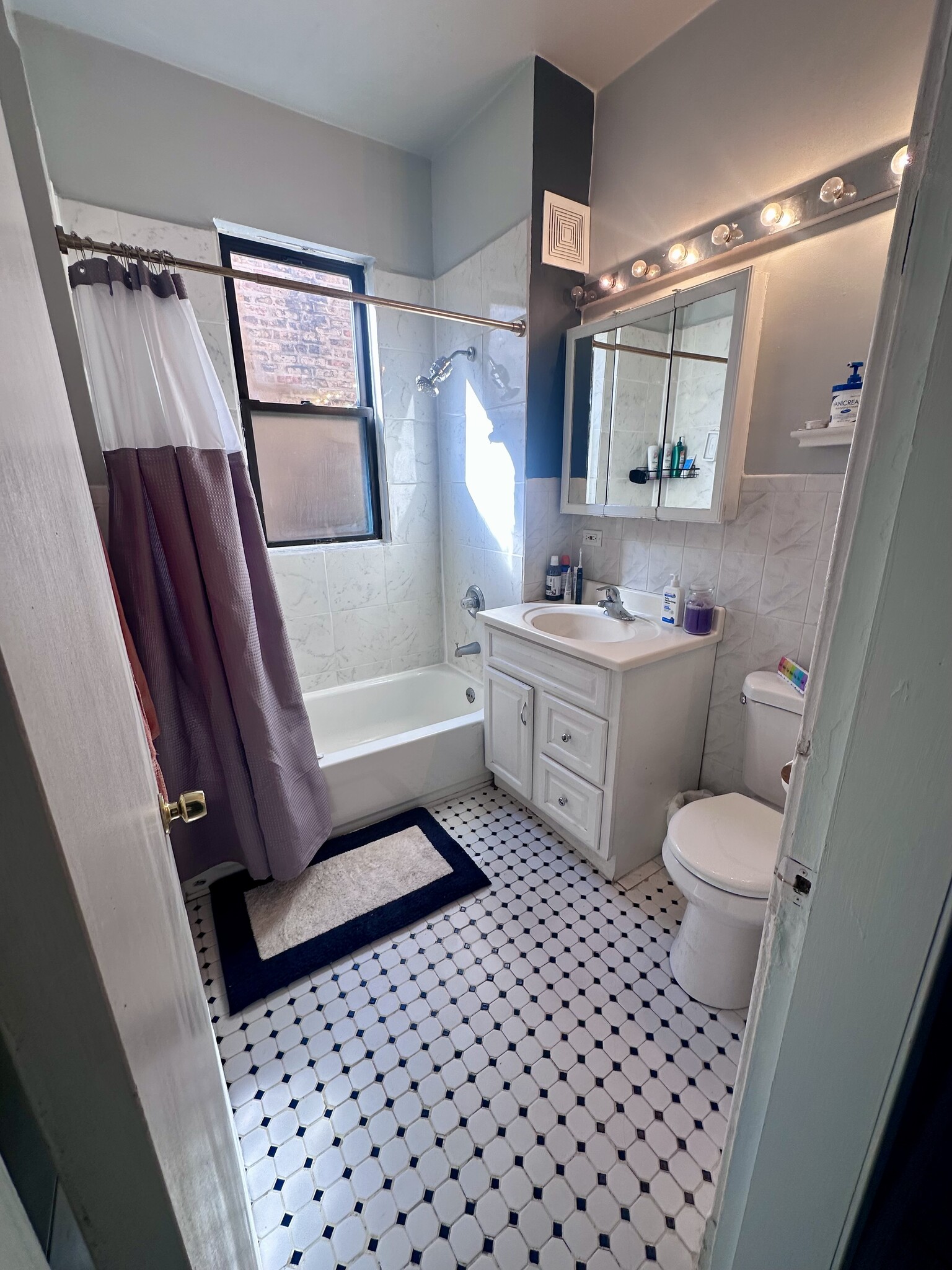 Bathroom - 2442 N California Ave