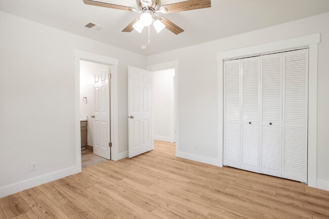 Building Photo - "Charming Newly Remodeled 4-Bed Oasis Touches in St. George – 1528 Sq Ft of Comfort!"