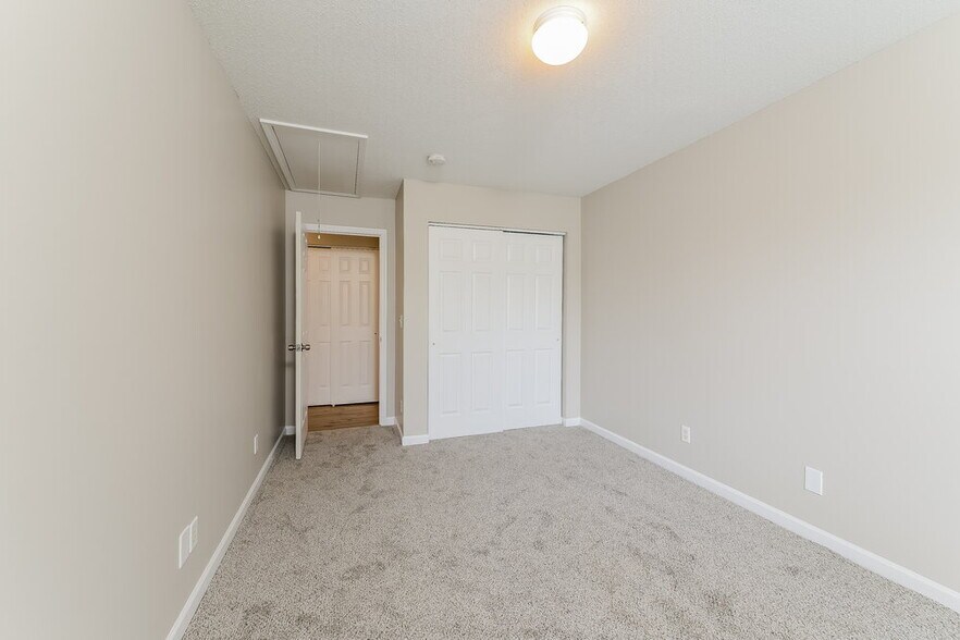 Building Photo - 1028 Quinlan Dr