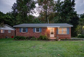 Building Photo - COMING SOON! Charming 3 Beds and 1 Bath Ra...