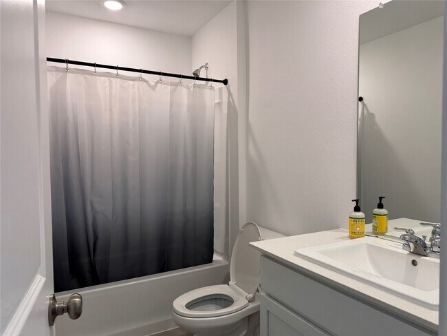 Building Photo - 16722 Largetooth Aspen Ln