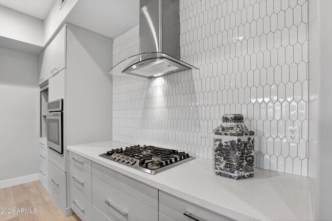 Building Photo - 16580 N 92nd St