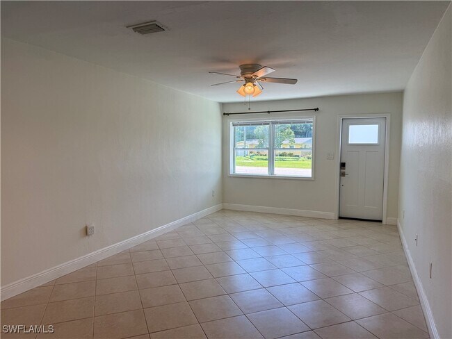 Building Photo - 6677 Fiesta Way