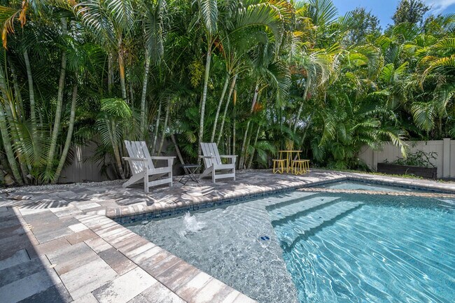 Building Photo - 10238 Blossom Trail