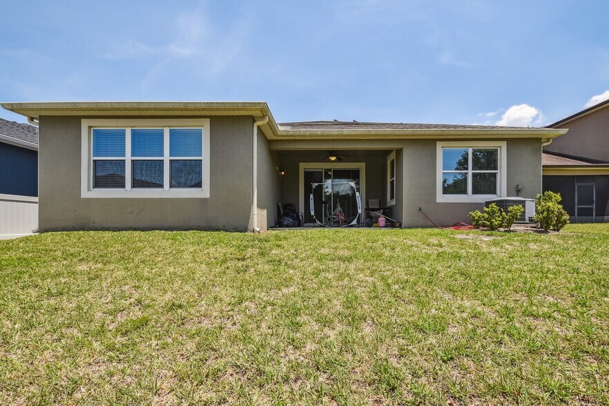 Building Photo - 2735 Stonegate Dr