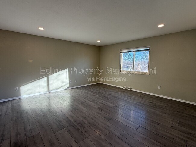 Building Photo - 2810 Bookcliff Ave