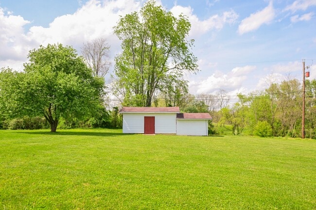 Building Photo - 4232 Chesser Rd