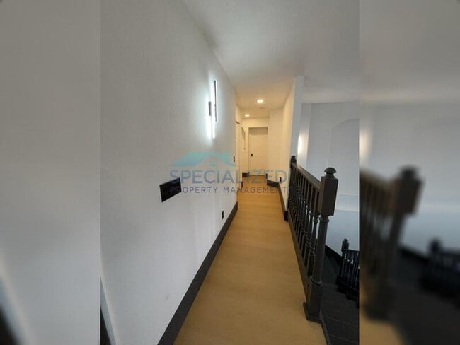 Building Photo - 8131 Vineland Oaks Blvd