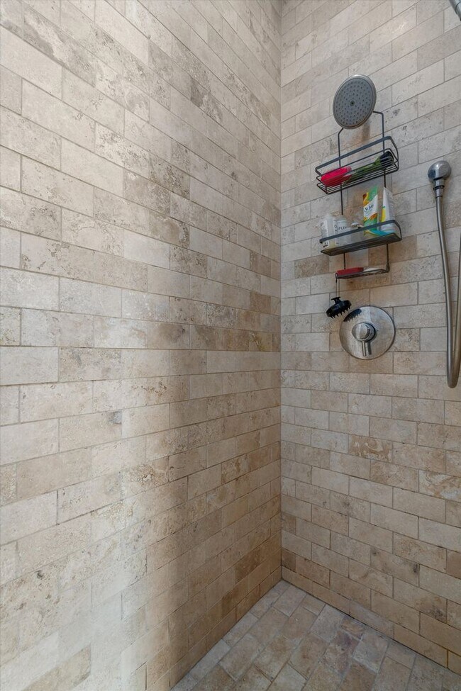 Building Photo - Incredible 3-Bedroom Home in the Agave Neighborhood of East Austin