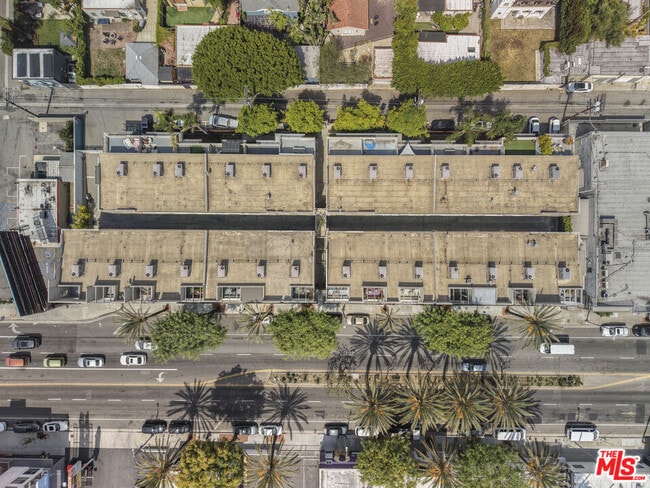 Building Photo - 717 Highland Ave