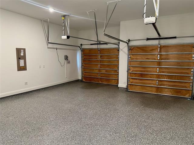 Building Photo - 4320 Glen Rose St