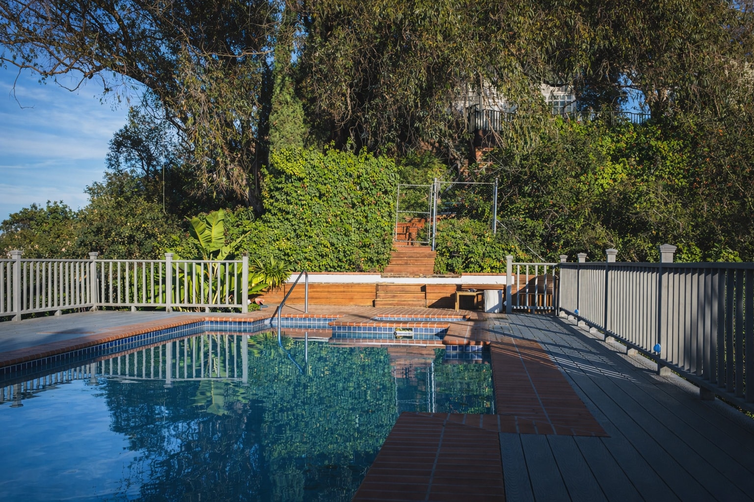 Building Photo - 2050 Cyprean Dr