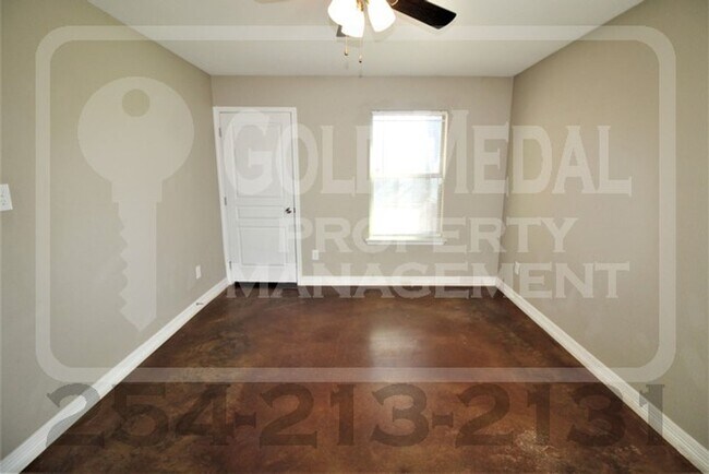 Building Photo - 1017 S 9th St