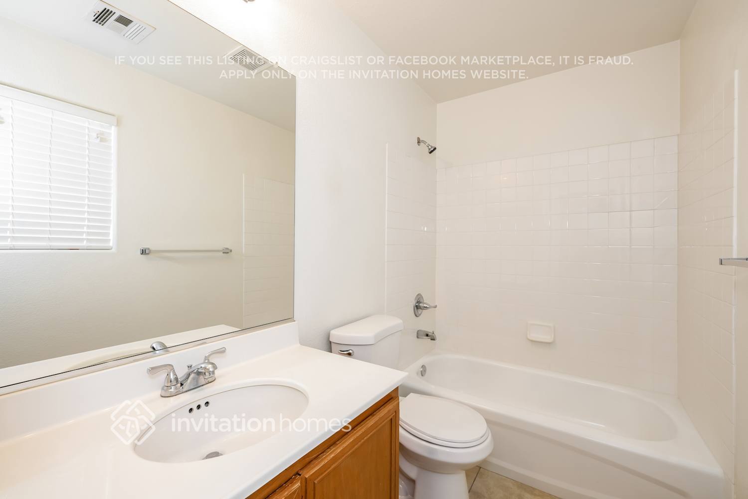 Building Photo - 9548 Glen Iris St