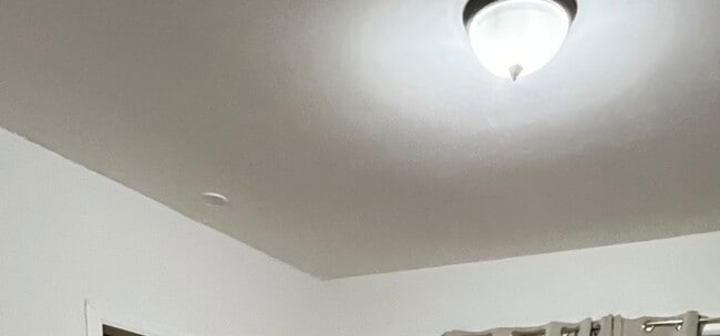 Building Photo - 13841 Forest Ave